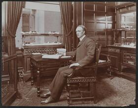 Mr. Thorp, Mgr., Lawyers Club.