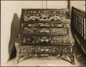 [Interior, bureau.]