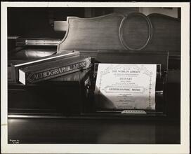 Pianos, Audiographic Roll Adapter.