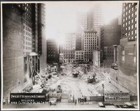 42nd St. Side [Lincoln Building construction.]