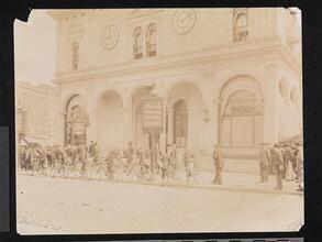 Bicycling, New York Streets.