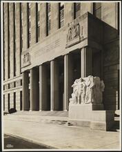 East 161st Street and Grand Concourse. Bronx Courthouse. View of south entrance and statuary
