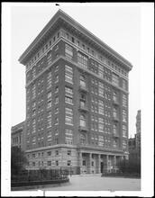 471 Park Avenue at the corner of East 58th Street. Apartment house.