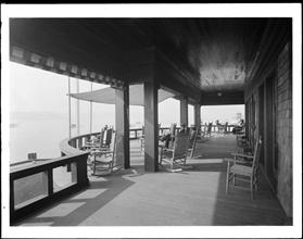 86th Street and Hudson River. Columbia Yacht Club, piazza.