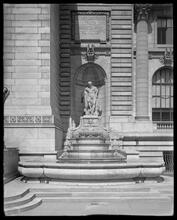 42nd Street and 5th Avenue. New York Public Library, detail of north fountain.