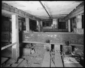 Woolworth Building, Under 10 and 12 Park Place [Construction zone.]
