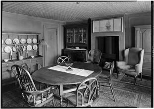 Dr. Robert Fowler [residence]. Dining room.