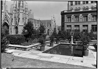 Rockefeller Center. British garden, horizontal.