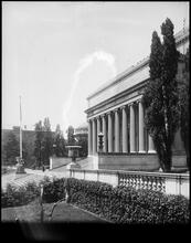 Low Memorial Library at Columbia University.