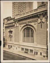 214 Broadway. National Park Bank. Fulton Street side