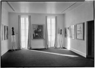 Whitney Museum of Modern Art. Rear windows, gallery 1.