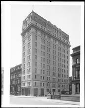 West 51st Street and 5th Avenue, S.W. corner. Apartment house.