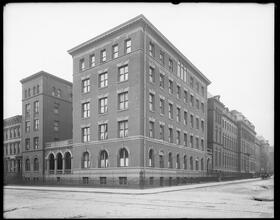 77th Street between Park and Lexington Avenue. German Hospital, east side and front.