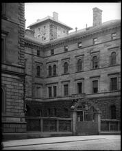 Whitelaw Reid house, 451 Madison Avenue. Entrance through courtyard.