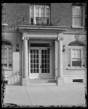 119-125 West 12th Street. Apartment house, entrance.