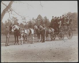 Coaching, Tammany Members drive to Woodmansten Inn.