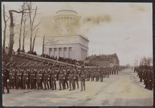 Monuments, Grant Monument Dedication. Gen. Grant's Statue on Horse.