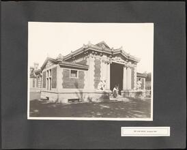 The Lion House, Zoological Park [Parks of the Bronx, 1904.]