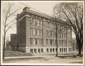 [Unidentified building.]