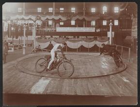 Bicyclists, Dare Devil Schreyer.