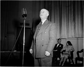 Dale Carnegie [Student speaking in Dale Carnegie's public speaking class.]