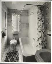 565 West End Avenue. Apartment. Interior, bathroom