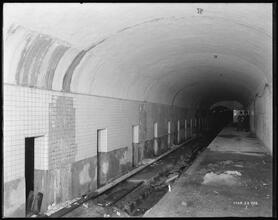 Lexington Avenue and 96th Street. Subway station, interior.