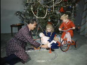 Christmas Tree and Gifts