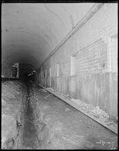 Lexington Avenue Subway at 96th Street Station, #5. West wall of east tunnel, from track level.
