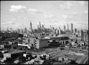 [Midtown Manhattan skyline from Queens.]