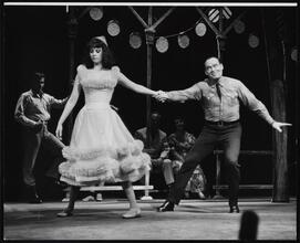 ["110 in the Shade" theater still.]