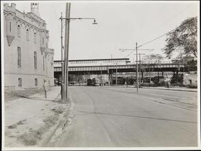 [Elevated station near Kingsbridge Armory.]