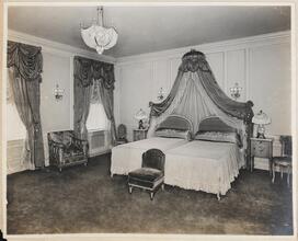 Mr. Arnold L. Scheuer's Residence 2 East 80th Street. Mrs. Scheuer's bedroom