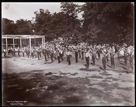 Vacation play grounds - 1901. Crotona Park.