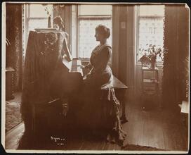 Residence, Mrs. Elliott.