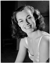 Holm, Eleanor- World's Fair N.Y. Swimming Pool [Portrait of Eleanor Holm.]