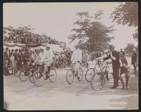 Bicycling, Evening Telegram Bicycle Parade.