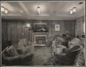 S.S. "Queen of Bermuda", First Class, Interior, Suite de Luxe "Marlborough" (Sitting Room).