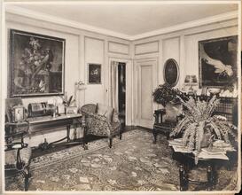 Mr. A. M. Pentz's Apartment - 1000 Park Avenue. N.Y.City. Library