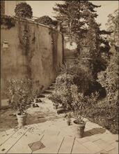 [In the garden -- home of Washington Irving.]
