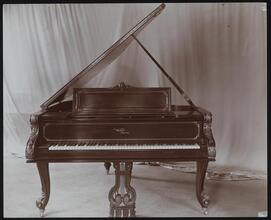 Pianos, Aeolian Weber, Steck.