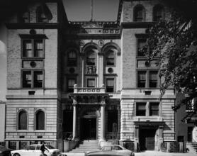 [Le Gendarme, 135 Charles Street.]