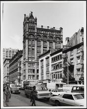 [Looking north on the eastern side of Broadway between 18th and 19th Streets.]
