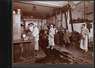 Ice Cream Dept. 1902.