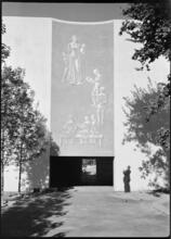 ["The School" on the Medicine and Public Health building, New York World's Fair.]