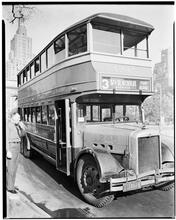 Fifth Avenue Bus, Washington Square [Variant]