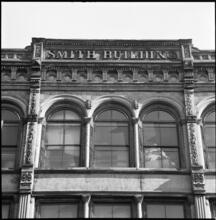 [Bedford Avenue façade of the Smith Building, 123 South 8th Street.]