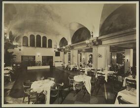 Hotel Astor, B'way 44th & 45th Streets, Interior, L'orangerie dining room.