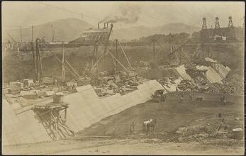 [Construction of the Ashokan Dam.]