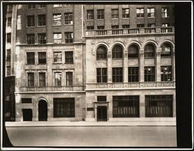475 Fifth Avenue. Farmers' Loan and Trust, detail of East 41st Street base